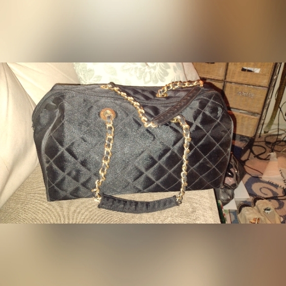 Jeanne Lottie Handbags - Quilted Black Jeanne Lottie JUMBO bag
